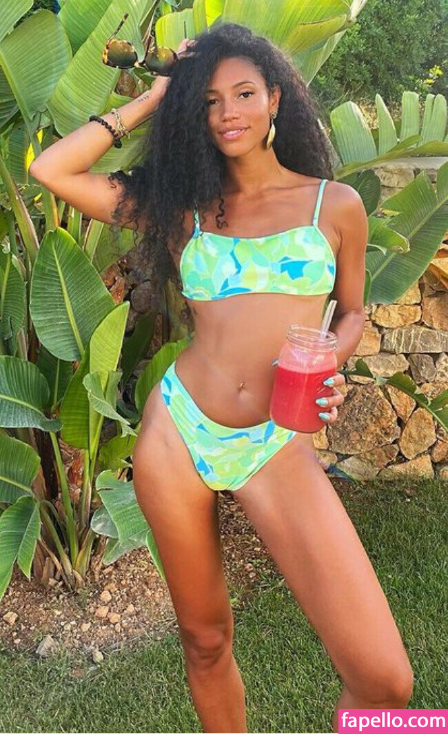 Vick Hope leaked nude photo #0067 (Vick Hope / vicknhope / vicsantos669)