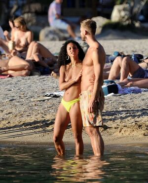 Vick Hope nude #0082