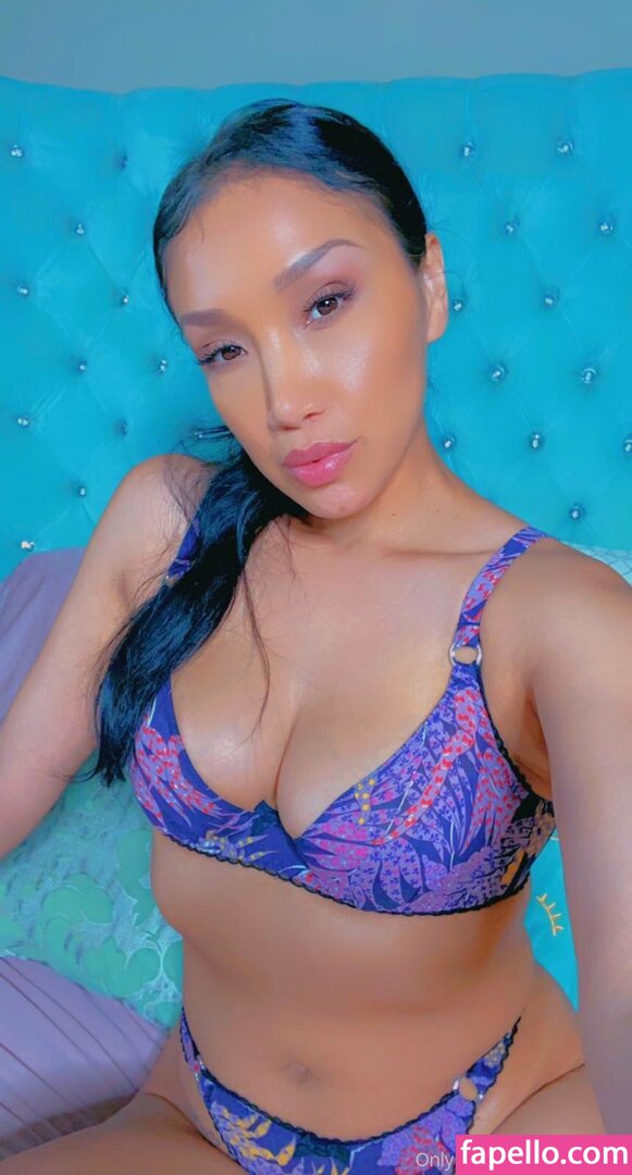 vickichase leaked nude photo #0056 (vickichase / vickichaseofficial)