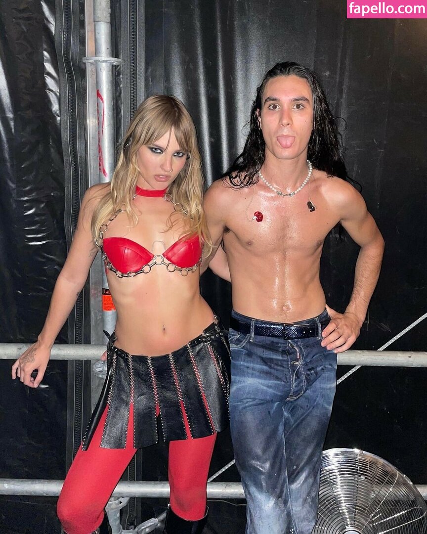 Maneskin bassist / Victoria De Angelis / vicdeangelis Nude Leaked Photo  #140 - Fapello