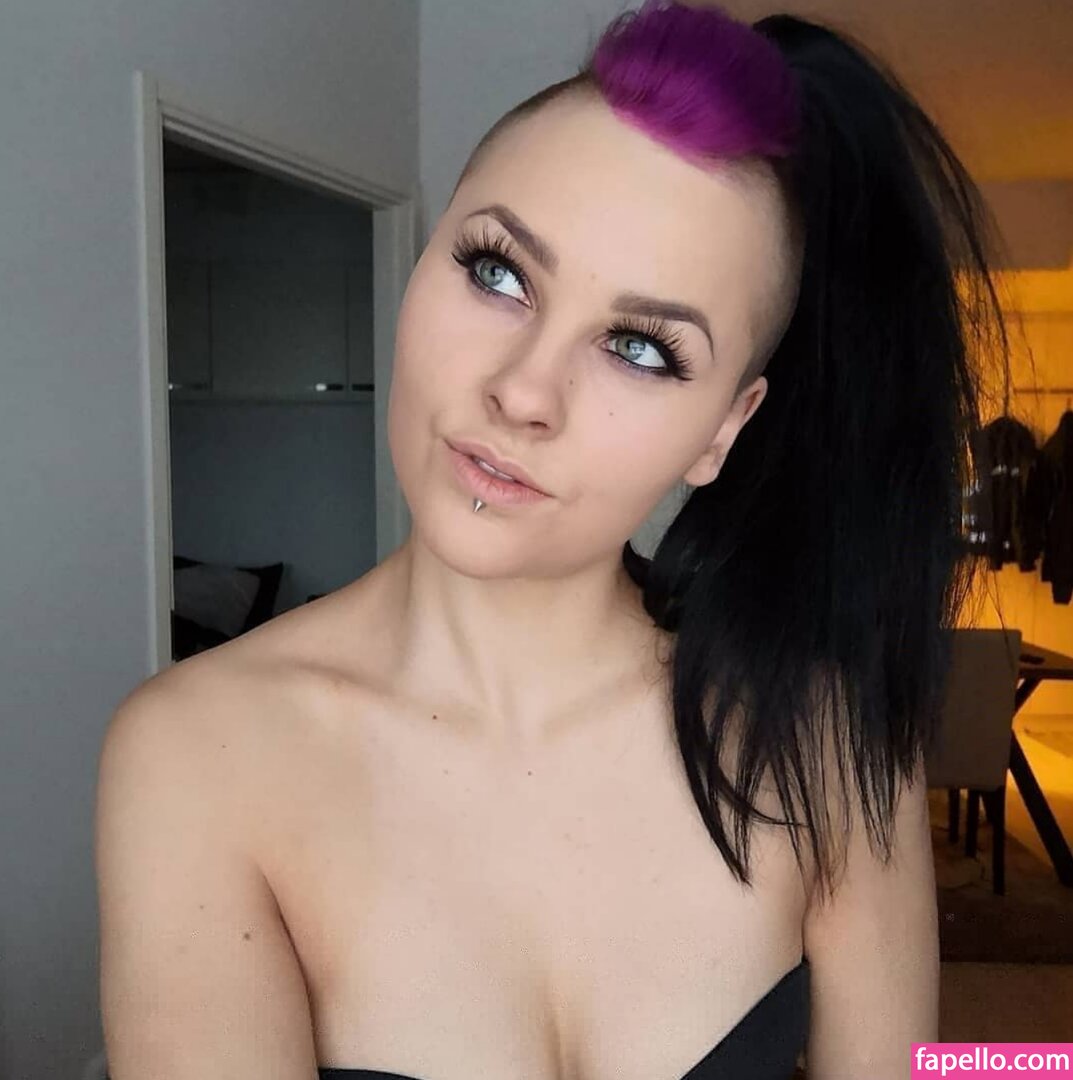 VMissyB leaked nude photo #0145 (VMissyB / venlahelenaa)