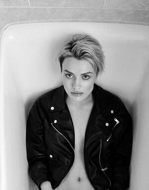 Wallis Day nude #0366