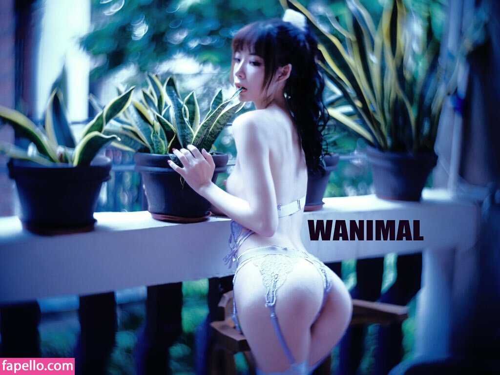 https://fapello.com/content/w/a/wanimal-models/1000/wanimal-models_0075.jpg