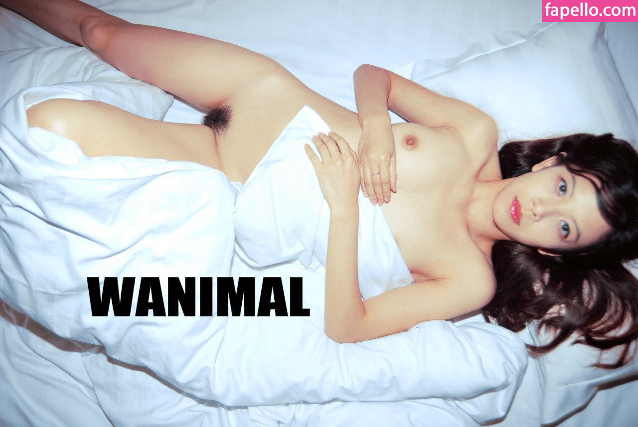 https://fapello.com/content/w/a/wanimal-models/1000/wanimal-models_0375.jpg