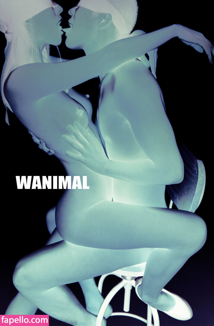 https://fapello.com/content/w/a/wanimal-models/1000/wanimal-models_0877.jpg