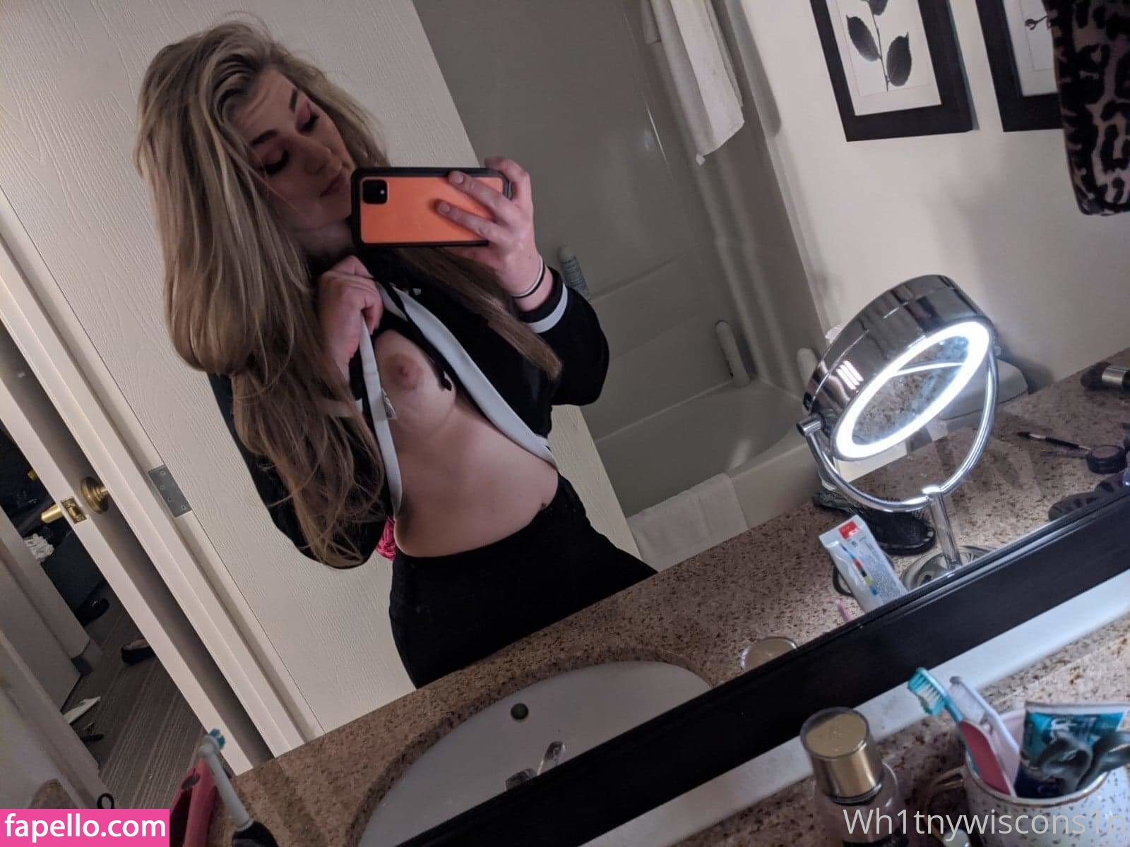 RealWhitneyWI / Whitney Wisconsin / wh1tnywiscons1n Nude Leaked OnlyFans  Photo #2 - Fapello