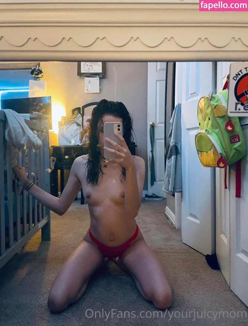 wuvelizabeth leaked nude photo #0008 (wuvelizabeth / elizaxleee / yourjuicymom)