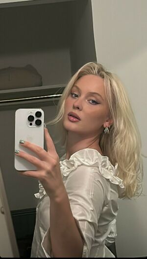 Zara Larsson nude #0154