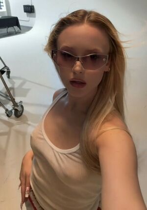 Zara Larsson nude #0191