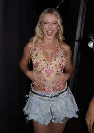 Zara Larsson #1312