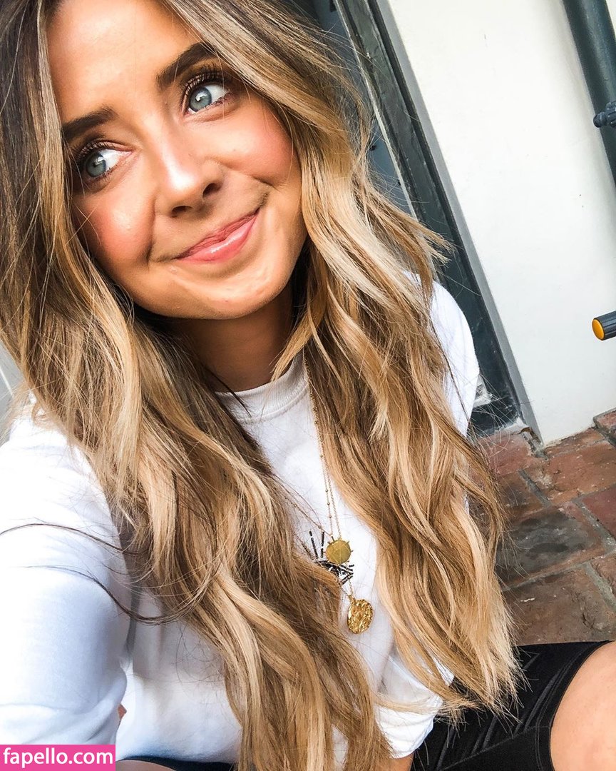 Zoë Sugg / zoesugg Nude Leaked OnlyFans Photo #24 - Fapello